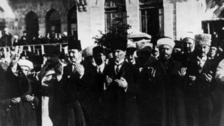 Atatürk’ ün İslam Dinine Yaptığı Hizmetler ve İslamiyet ile İlgili Çalışmaları-